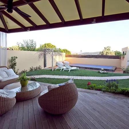 Вилла Lida Garden Loft